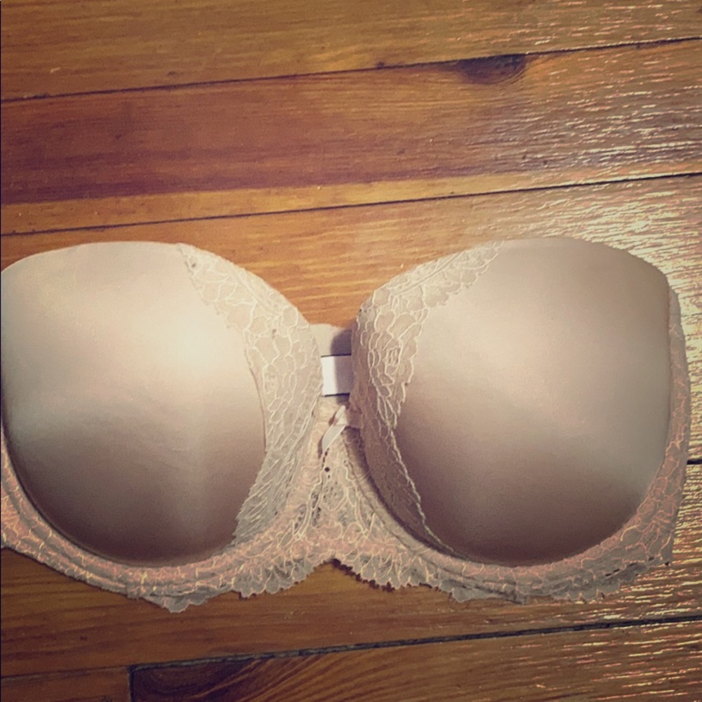 Victoria’s Secret strapless angels bra